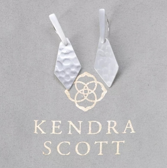 Kendra Scott Jewelry - Kendra Scott "Gianna" Hammered Silver Earrings